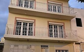 Maison Familiale A Tarrafal.